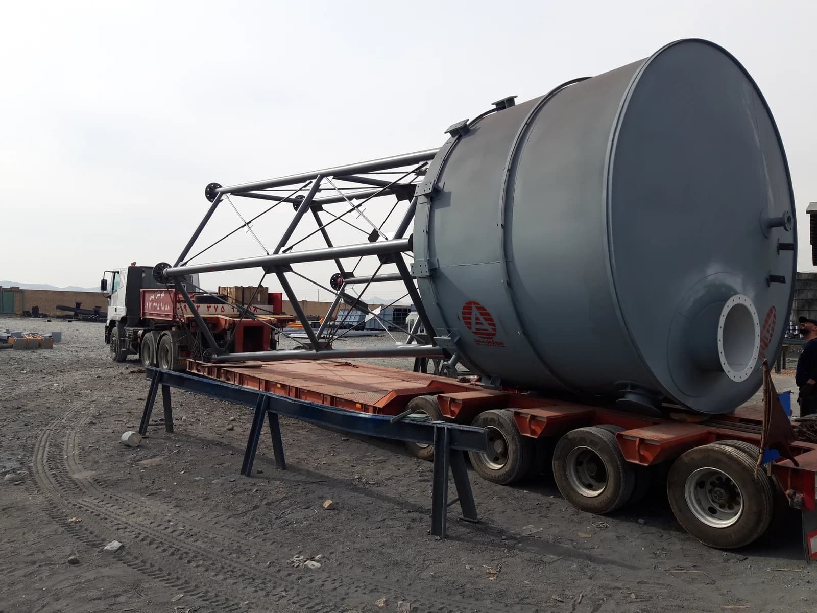Tanks & Pressure Vessels
